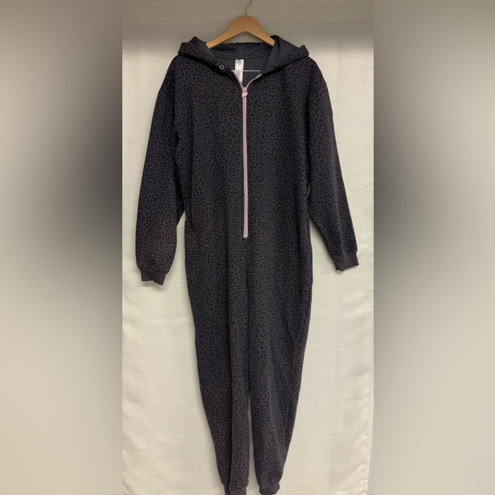 Fabletics Black and Pink Jumpsuit - Picture 5 of 11